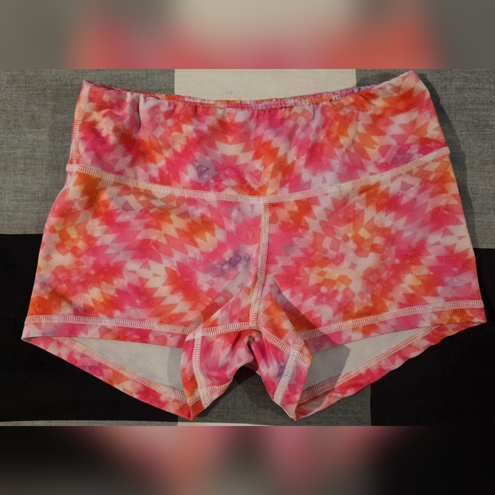 Fleo Geometric Print Athletic Shorts